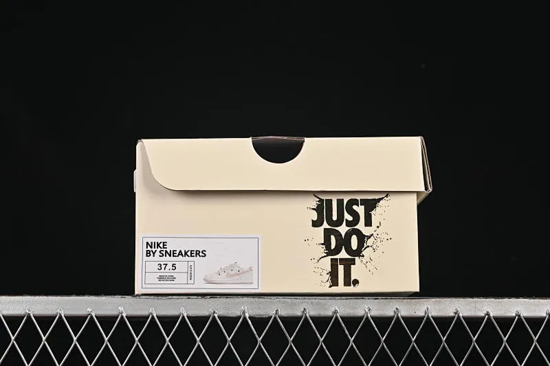 All categories Nk SB Dunk Series Nk SB Dunk Low High-end customized low-top sneakers Nike SB Dunk Low "Just Do it" straps Anniversary high-end customized low-top casual sneakers WG0510-070